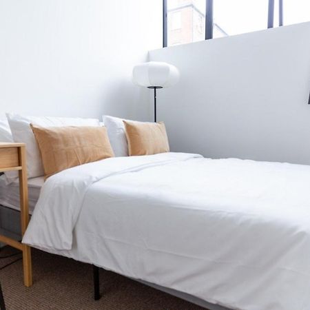 Stylish Comfort In London Финчли Екстериор снимка