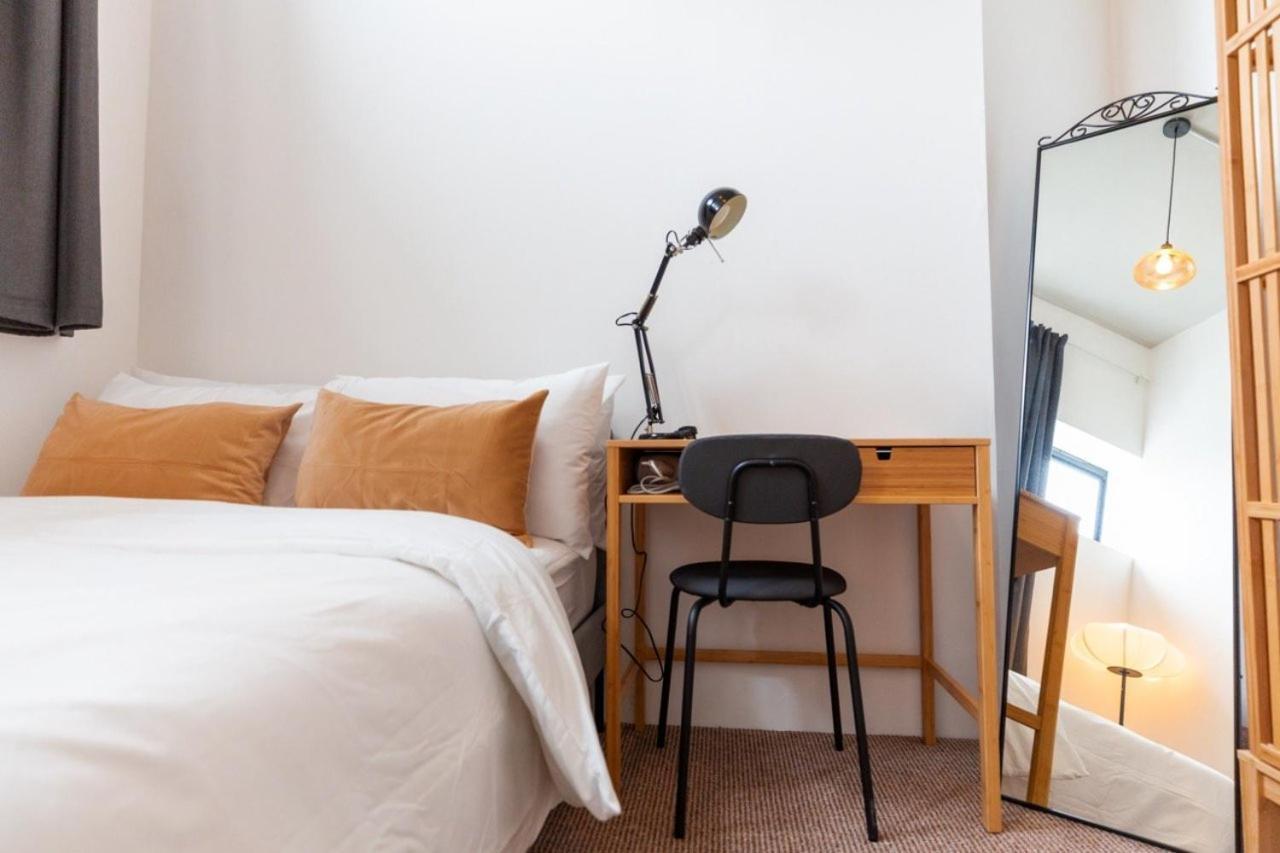 Stylish Comfort In London Финчли Екстериор снимка