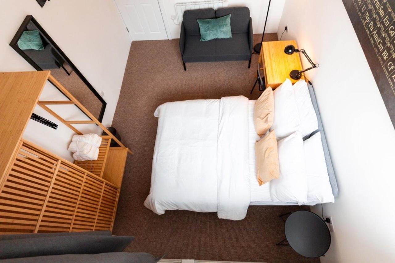 Stylish Comfort In London Финчли Екстериор снимка
