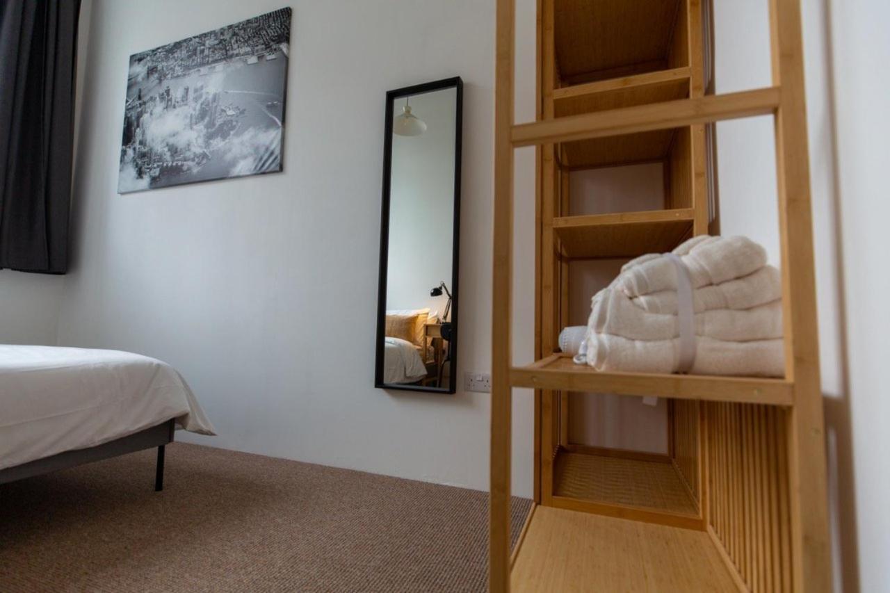 Stylish Comfort In London Финчли Екстериор снимка