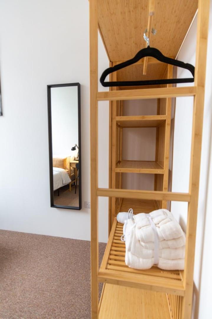 Stylish Comfort In London Финчли Екстериор снимка